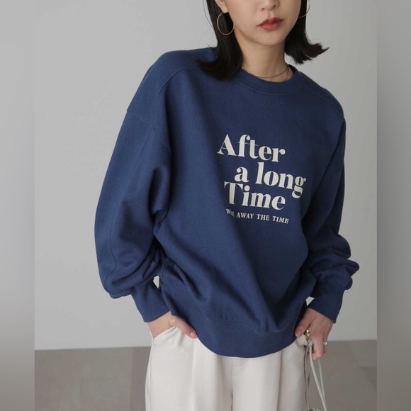 Free’s mart navy sweatshirt - Picture 2 of 5